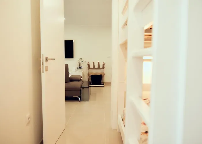 Apartment Balili By The Sea